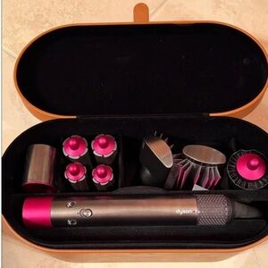 Dyson Airwrap Set - Pink and Black